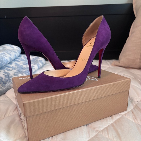 Christian Louboutins Iriza Suede - Picture 3 of 5
